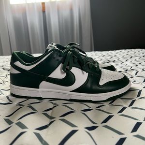 Nike Dunk Low “Michigan state”